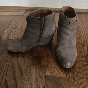 Women’s Gray Wedge Booties